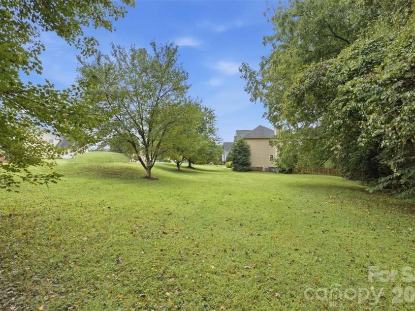 2591 Chandy Street, Newton, NC 28658.  MLS# CAR4426319, YatesRealty ID 53274. 