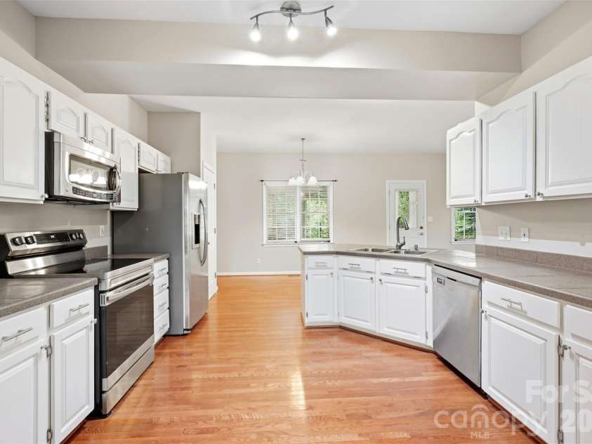 2591 Chandy Street, Newton, NC 28658.  MLS# CAR4426319, YatesRealty ID 53274. 