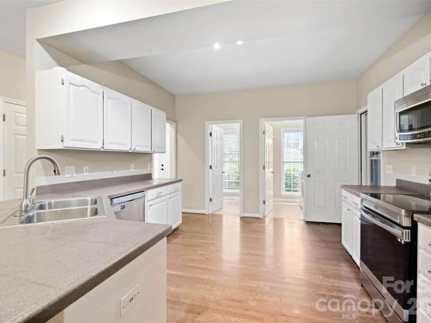 2591 Chandy Street, Newton, NC 28658.  MLS# CAR4426319, YatesRealty ID 53274. 
