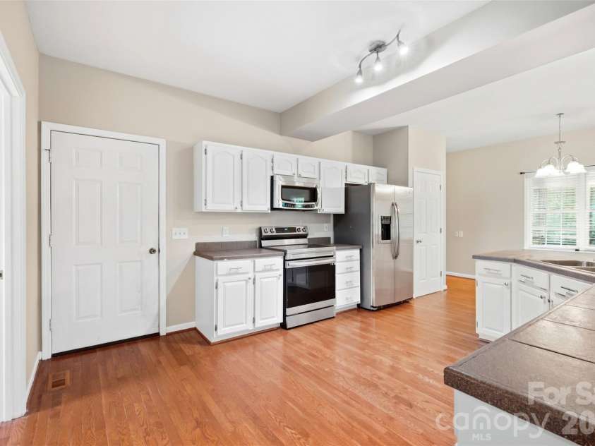 2591 Chandy Street, Newton, NC 28658.  MLS# CAR4426319, YatesRealty ID 53274. 