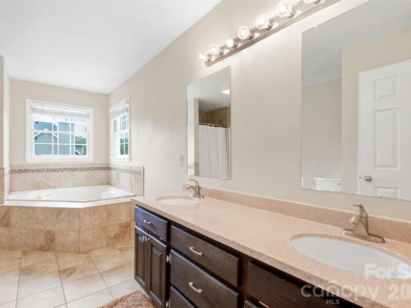 2591 Chandy Street, Newton, NC 28658.  MLS# CAR4426319, YatesRealty ID 53274. 