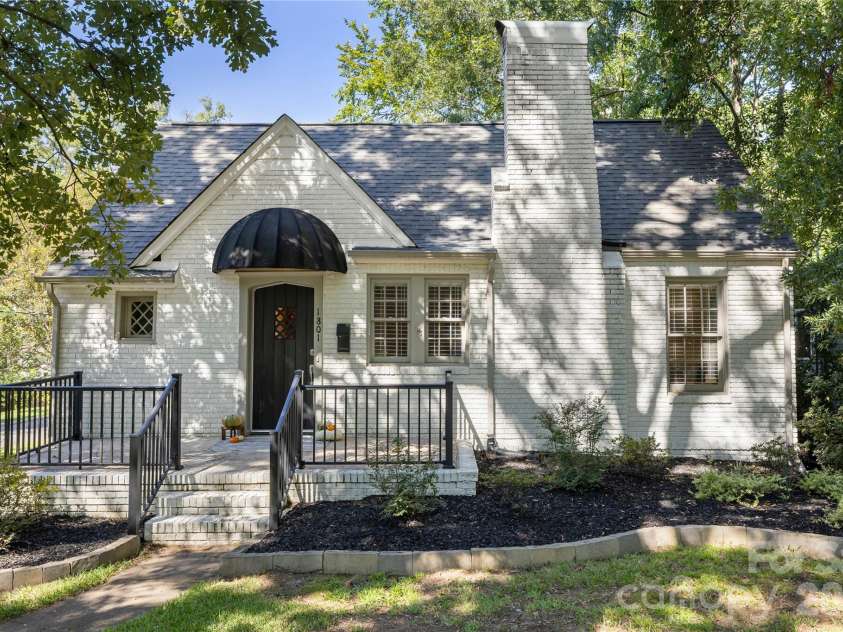 1801 Tippah Avenue, Charlotte, NC 28205.  MLS# CAR4426680, YatesRealty ID 53277. 
