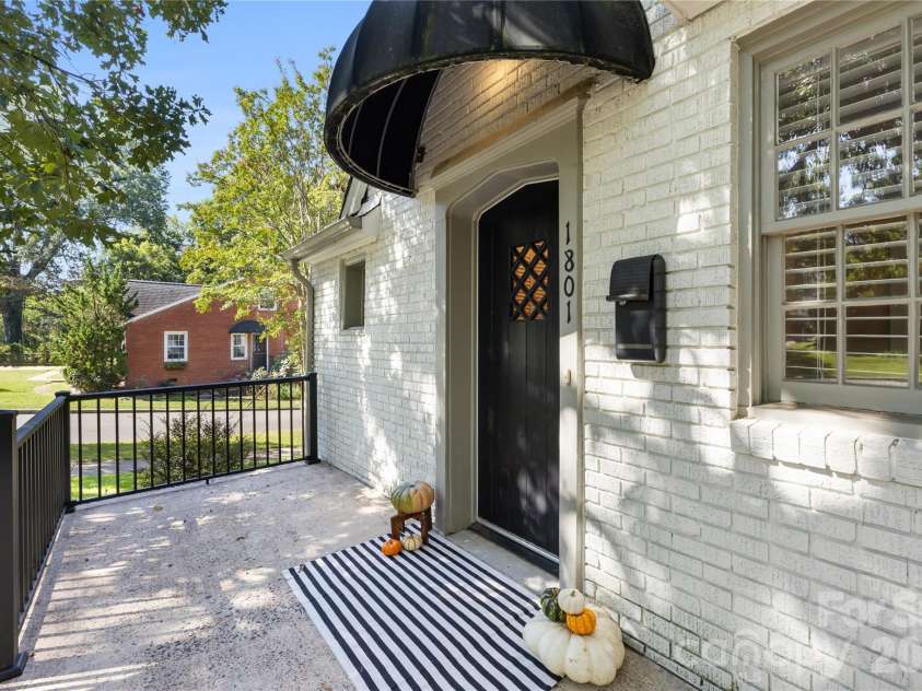 1801 Tippah Avenue, Charlotte, NC 28205.  MLS# CAR4426680, YatesRealty ID 53277. 