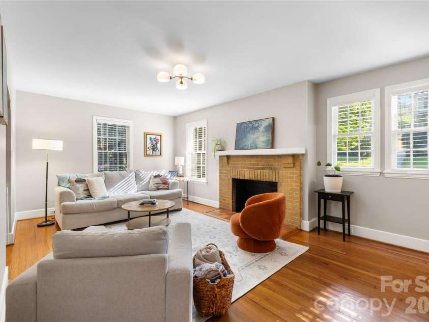 1801 Tippah Avenue, Charlotte, NC 28205.  MLS# CAR4426680, YatesRealty ID 53277. 