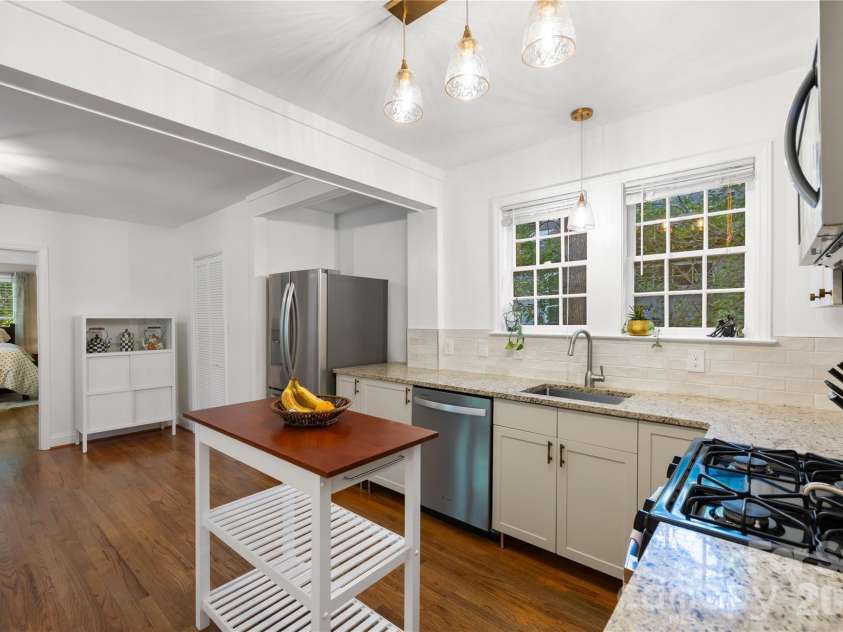 1801 Tippah Avenue, Charlotte, NC 28205.  MLS# CAR4426680, YatesRealty ID 53277. 