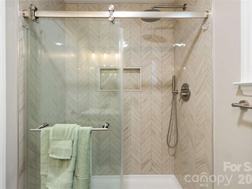 1801 Tippah Avenue, Charlotte, NC 28205.  MLS# CAR4426680, YatesRealty ID 53277. 