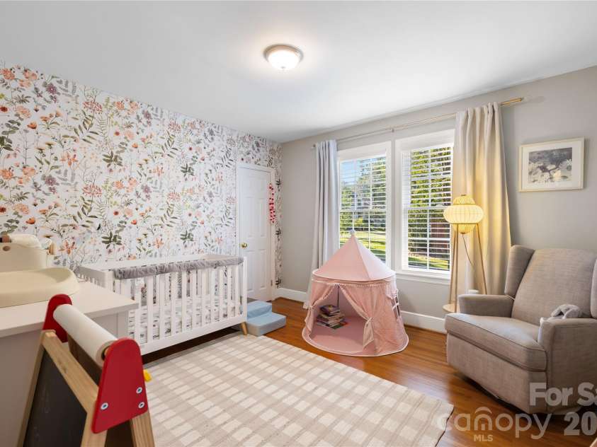 1801 Tippah Avenue, Charlotte, NC 28205.  MLS# CAR4426680, YatesRealty ID 53277. 