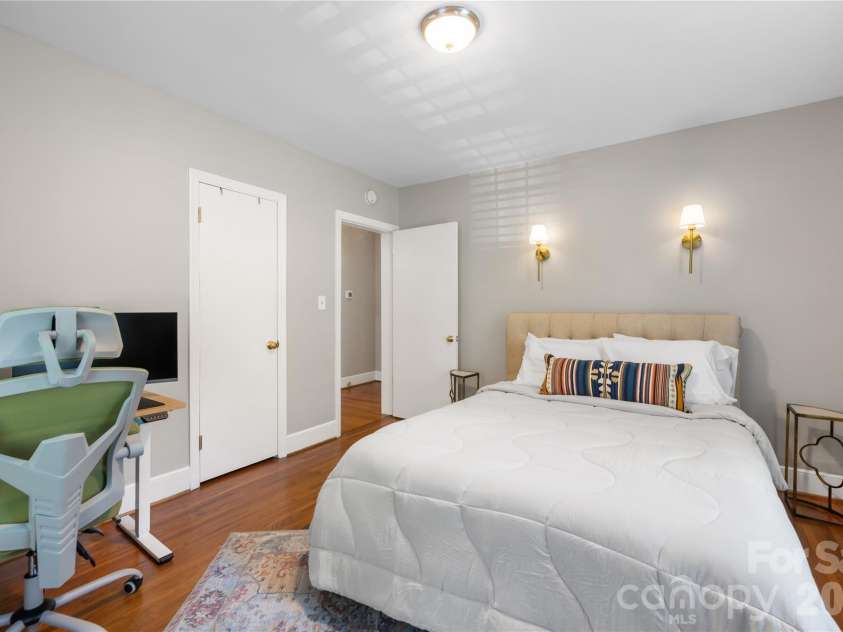 1801 Tippah Avenue, Charlotte, NC 28205.  MLS# CAR4426680, YatesRealty ID 53277. 