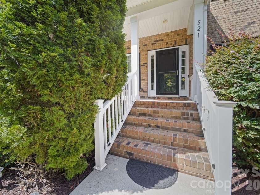 521 Stowe Road, Belmont, NC 28012.  MLS# CAR4426823, YatesRealty ID 53279. 
