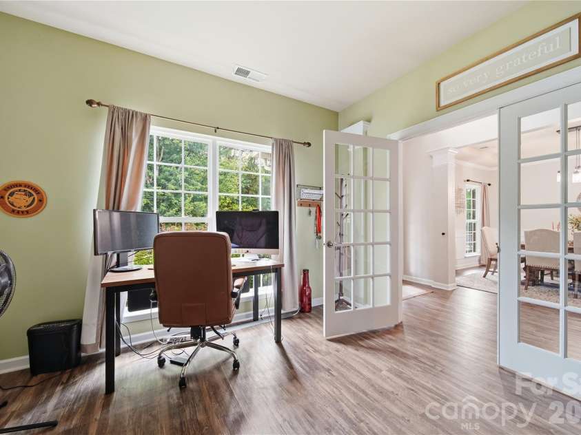521 Stowe Road, Belmont, NC 28012.  MLS# CAR4426823, YatesRealty ID 53279. 