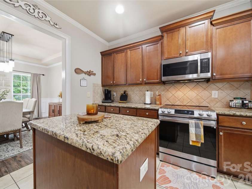 521 Stowe Road, Belmont, NC 28012.  MLS# CAR4426823, YatesRealty ID 53279. 