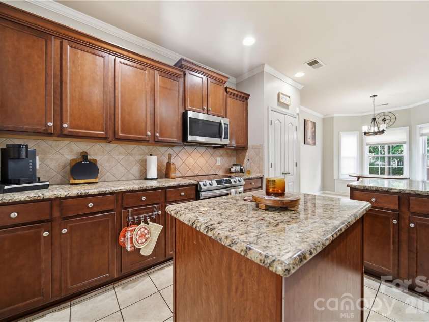 521 Stowe Road, Belmont, NC 28012.  MLS# CAR4426823, YatesRealty ID 53279. 