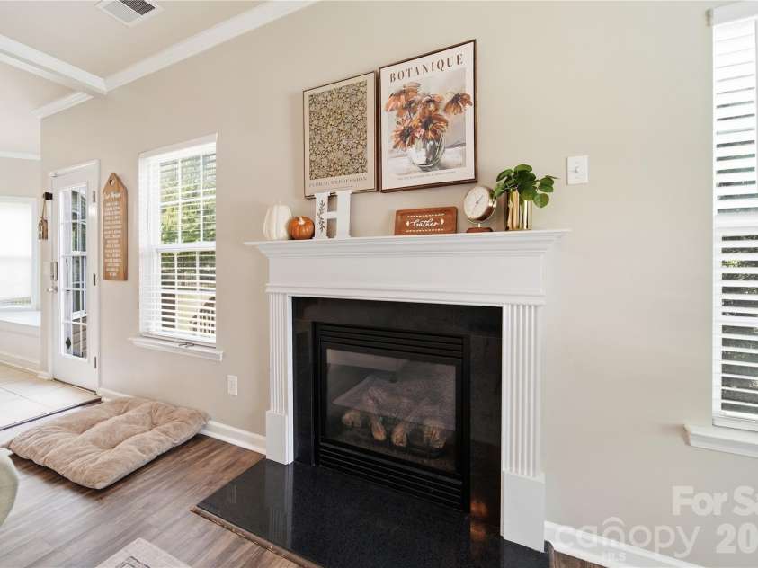 521 Stowe Road, Belmont, NC 28012.  MLS# CAR4426823, YatesRealty ID 53279. 