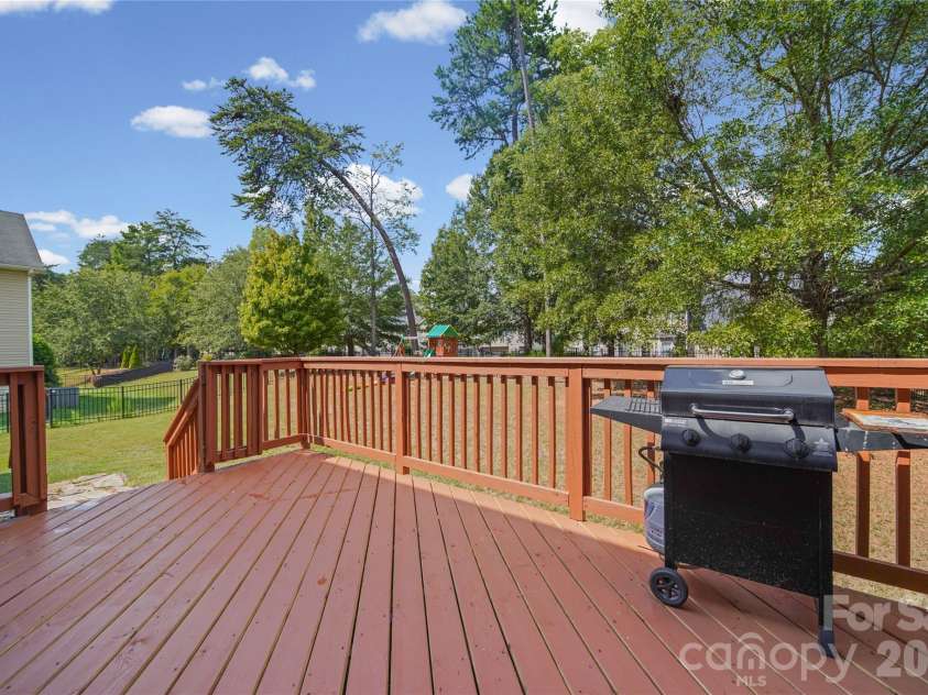 521 Stowe Road, Belmont, NC 28012.  MLS# CAR4426823, YatesRealty ID 53279. 