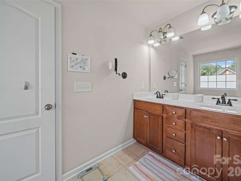 521 Stowe Road, Belmont, NC 28012.  MLS# CAR4426823, YatesRealty ID 53279. 