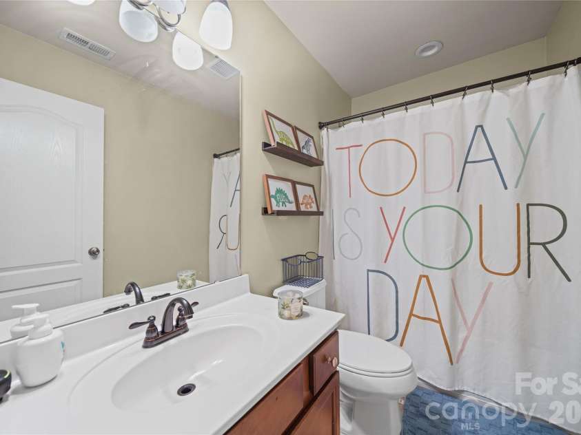 521 Stowe Road, Belmont, NC 28012.  MLS# CAR4426823, YatesRealty ID 53279. 