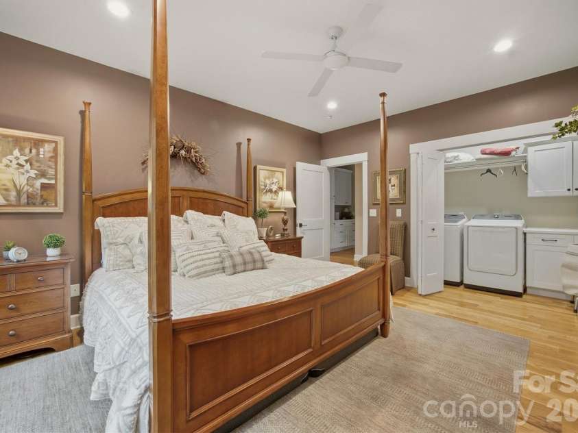 124 Beechmont Drive, Morganton, NC 28655.  MLS# CAR4426147, YatesRealty ID 53280. 