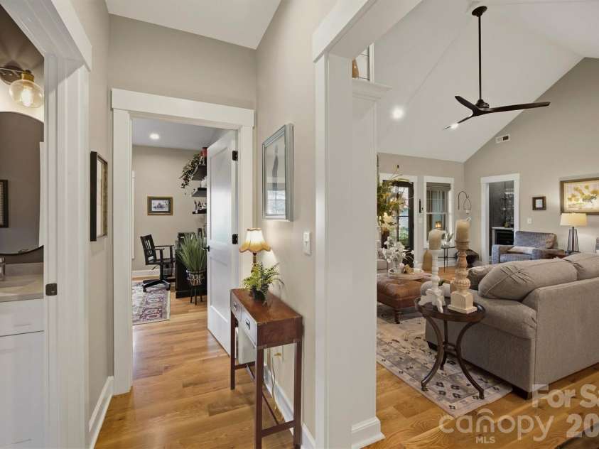 124 Beechmont Drive, Morganton, NC 28655.  MLS# CAR4426147, YatesRealty ID 53280. 