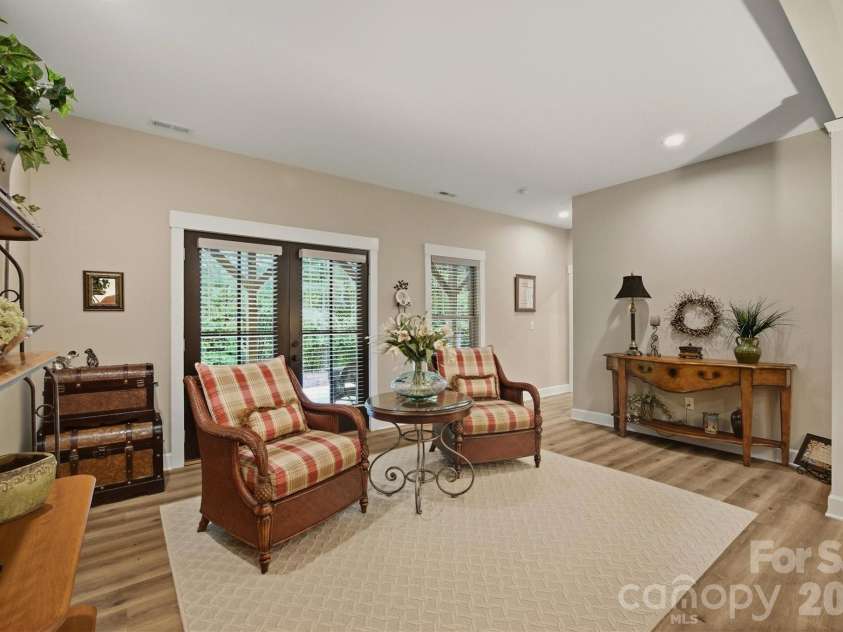 124 Beechmont Drive, Morganton, NC 28655.  MLS# CAR4426147, YatesRealty ID 53280. 