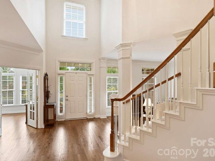 7410 Roseland Avenue, Charlotte, NC 28277.  MLS# CAR4406265, YatesRealty ID 53281. 