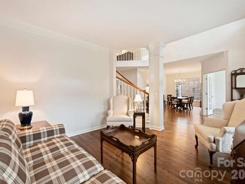 7410 Roseland Avenue, Charlotte, NC 28277.  MLS# CAR4406265, YatesRealty ID 53281. 