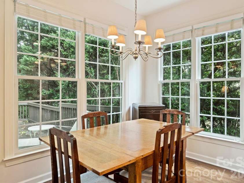 7410 Roseland Avenue, Charlotte, NC 28277.  MLS# CAR4406265, YatesRealty ID 53281. 
