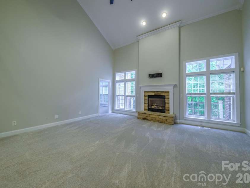 2420 Runnymede Lane, Charlotte, NC 28209.  MLS# CAR4428826, YatesRealty ID 53282. 