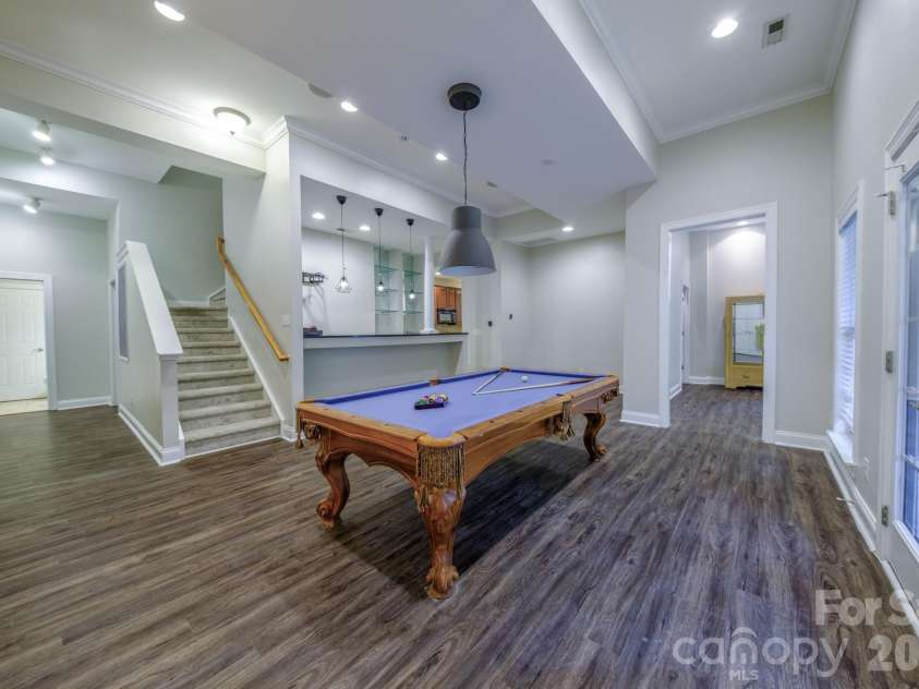 2420 Runnymede Lane, Charlotte, NC 28209.  MLS# CAR4428826, YatesRealty ID 53282. 