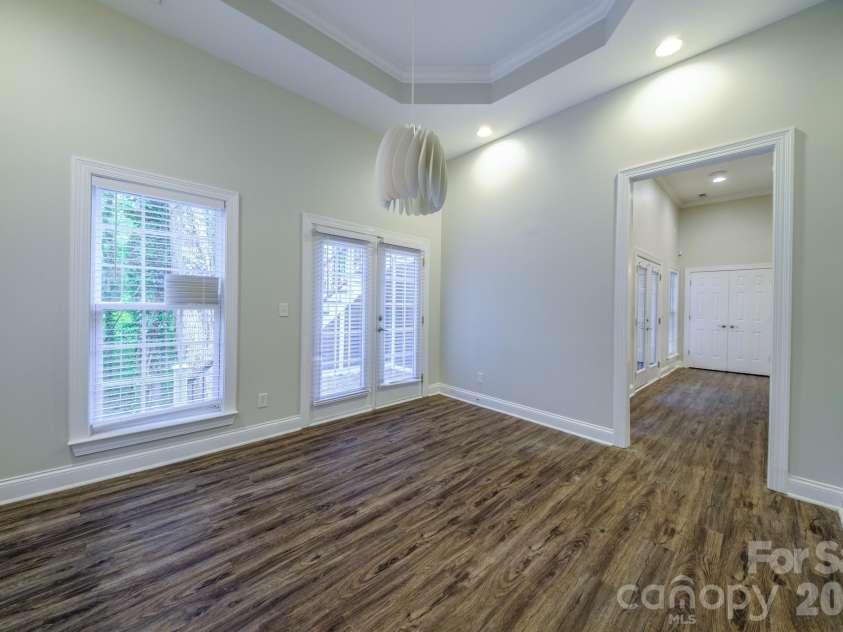 2420 Runnymede Lane, Charlotte, NC 28209.  MLS# CAR4428826, YatesRealty ID 53282. 