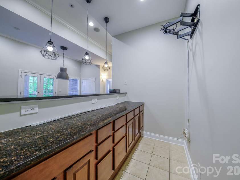 2420 Runnymede Lane, Charlotte, NC 28209.  MLS# CAR4428826, YatesRealty ID 53282. 