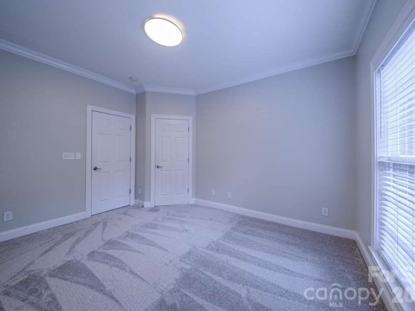 2420 Runnymede Lane, Charlotte, NC 28209.  MLS# CAR4428826, YatesRealty ID 53282. 