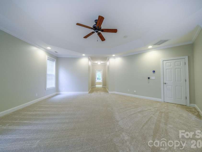 2420 Runnymede Lane, Charlotte, NC 28209.  MLS# CAR4428826, YatesRealty ID 53282. 