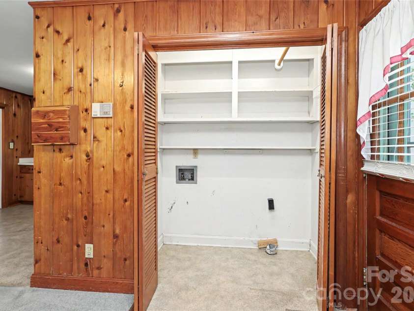7331 Briardale Drive, Charlotte, NC 28212.  MLS# CAR4427666, YatesRealty ID 53284. 