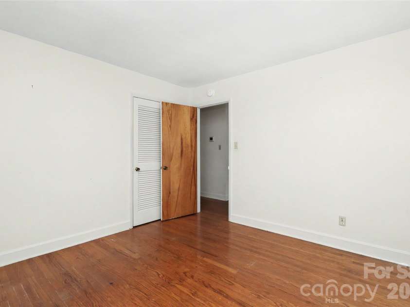 7331 Briardale Drive, Charlotte, NC 28212.  MLS# CAR4427666, YatesRealty ID 53284. 