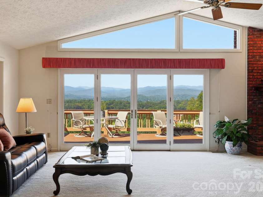 244 Mountain Valley Drive, Hendersonville, NC 28739.  MLS# CAR4425255, YatesRealty ID 53285. 