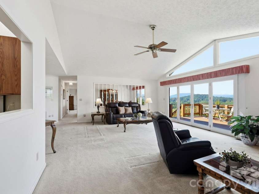 244 Mountain Valley Drive, Hendersonville, NC 28739.  MLS# CAR4425255, YatesRealty ID 53285. 