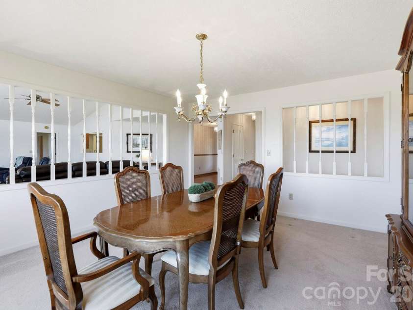 244 Mountain Valley Drive, Hendersonville, NC 28739.  MLS# CAR4425255, YatesRealty ID 53285. 
