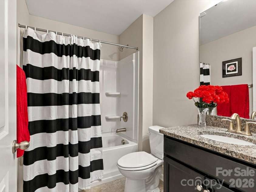 859 Pennington Drive, Lancaster, SC 29720.  MLS# CAR4427835, YatesRealty ID 53286. 