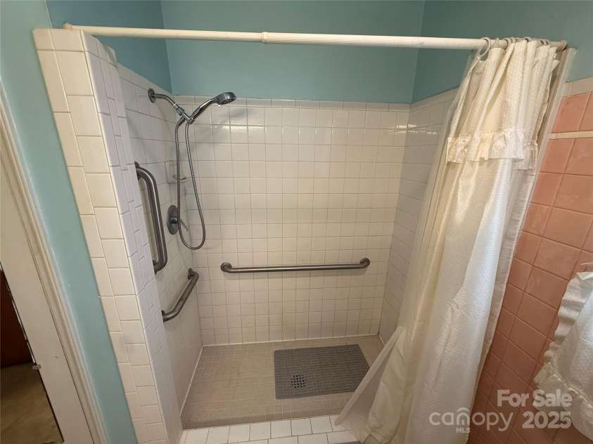 2730 Medlin Road, Monroe, NC 28112.  MLS# CAR4234335, YatesRealty ID 5329. 