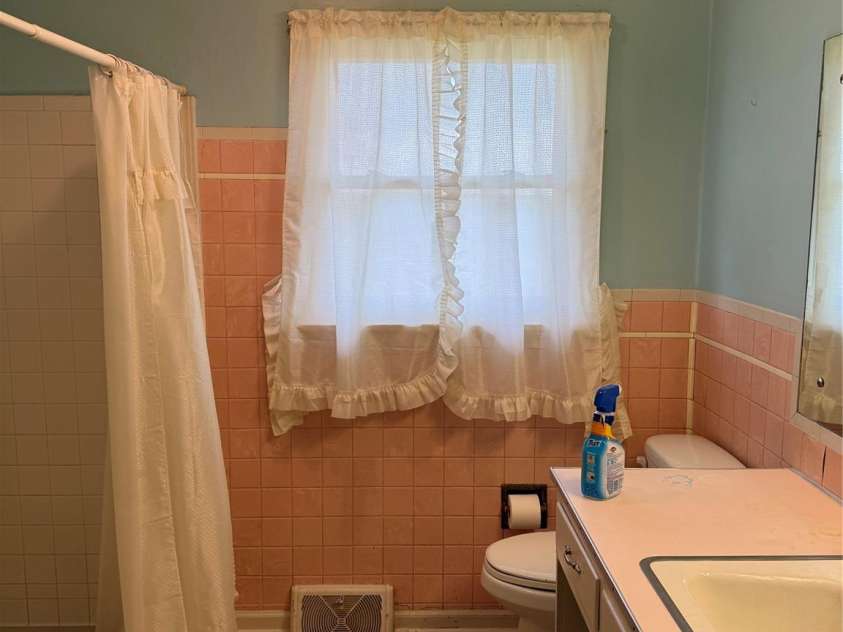2730 Medlin Road, Monroe, NC 28112.  MLS# CAR4234335, YatesRealty ID 5329. 