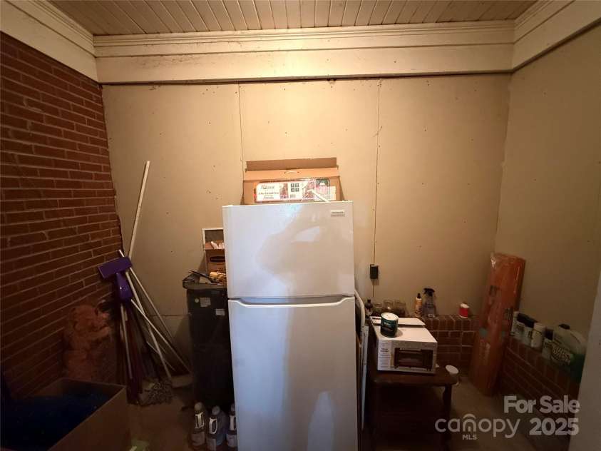 2730 Medlin Road, Monroe, NC 28112.  MLS# CAR4234335, YatesRealty ID 5329. 