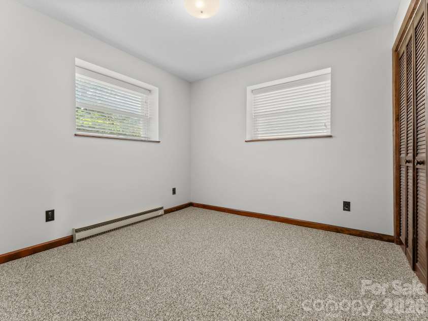 106 Mohican Trail, East Flat Rock, NC 28726.  MLS# CAR4427684, YatesRealty ID 53292. Office/ Flex Space
