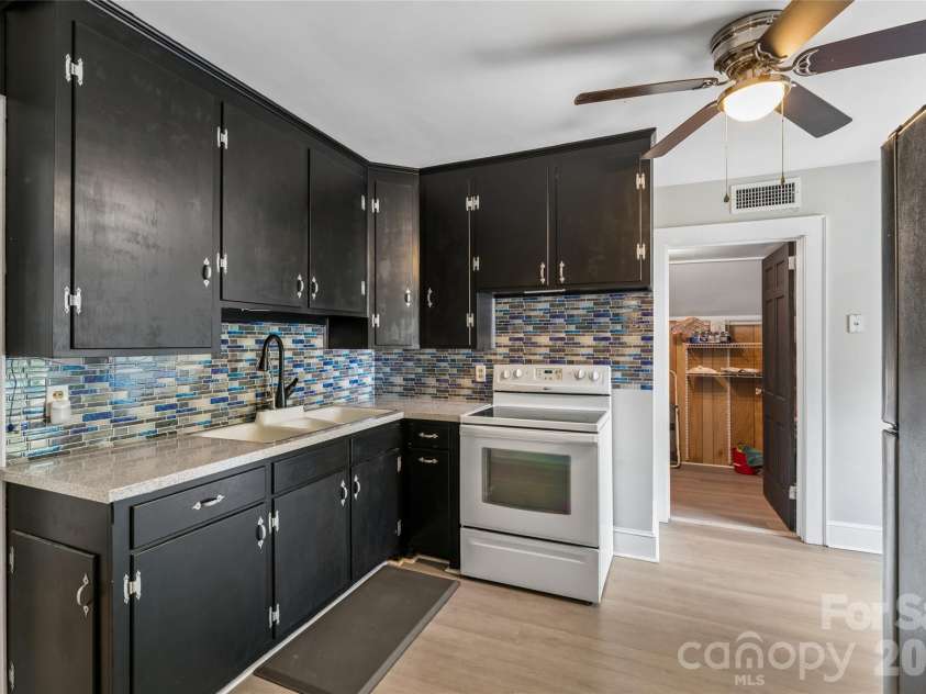 1495 Main Street, Mount Pleasant, NC 28124.  MLS# CAR4427258, YatesRealty ID 53294. Upstairs kitchen