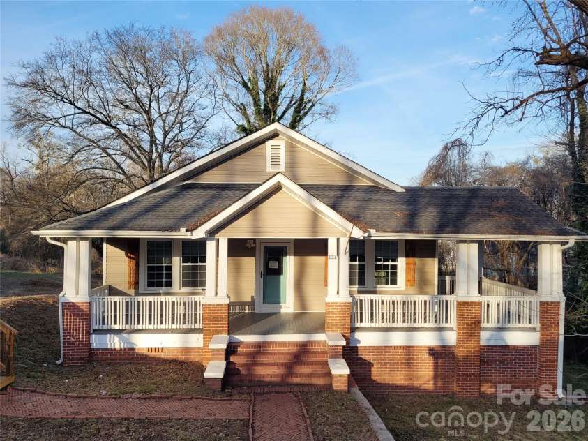 34 Fairview Avenue, Ware Shoals, SC 29692.  MLS# CAR4428854, YatesRealty ID 53296. 