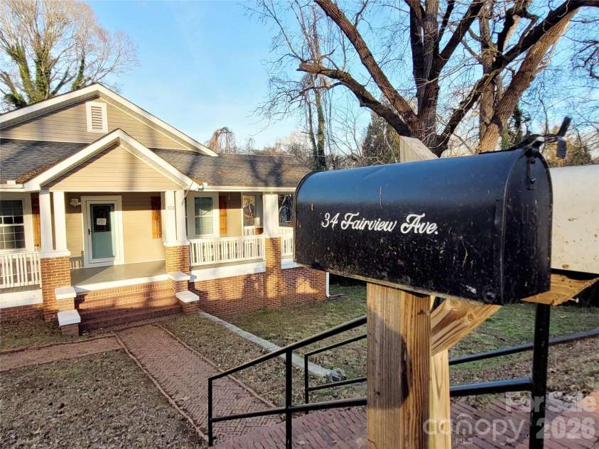 34 Fairview Avenue, Ware Shoals, SC 29692.  MLS# CAR4428854, YatesRealty ID 53296. 