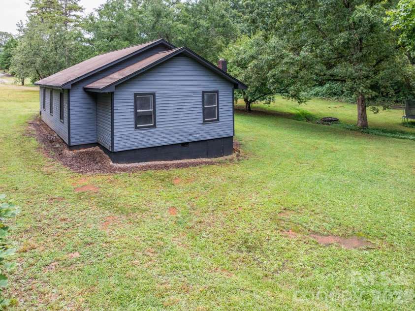 1180 Piney Ridge Road, Forest City, NC 28043.  MLS# CAR4427197, YatesRealty ID 53298. 