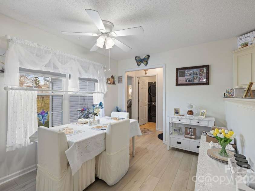 100 Lindsay Drive, Archdale, NC 27263.  MLS# CAR4326944, YatesRealty ID 533. 