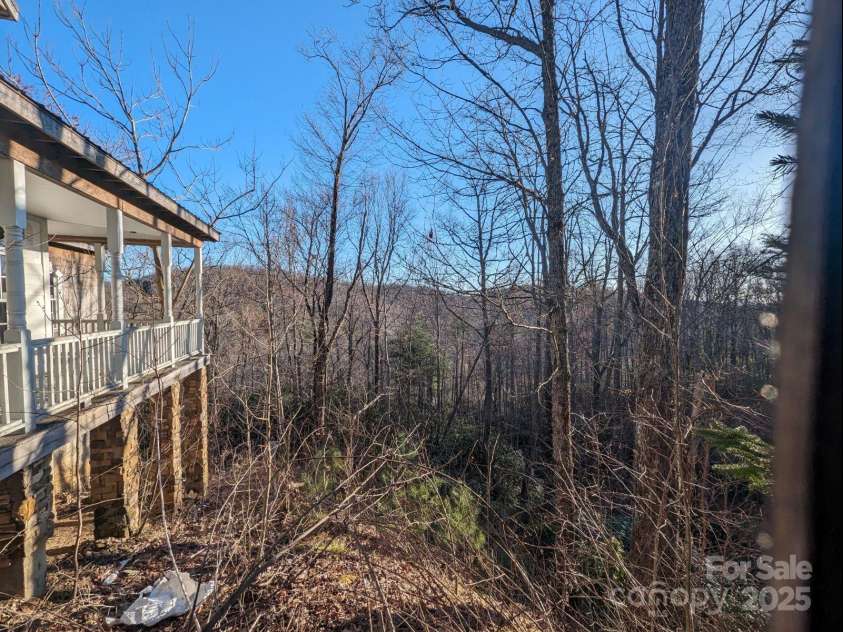1605 Golden Road, Lake Toxaway, NC 28747.  MLS# CAR4179199, YatesRealty ID 533. 