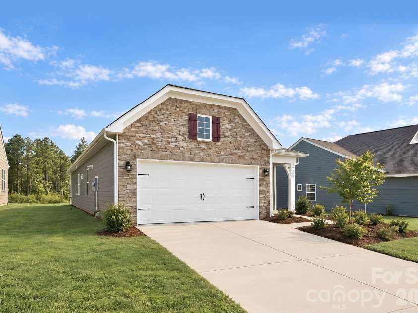 398 Waxhaw Village Road, Lancaster, SC 29720.  MLS# CAR4428876, YatesRealty ID 53303. 