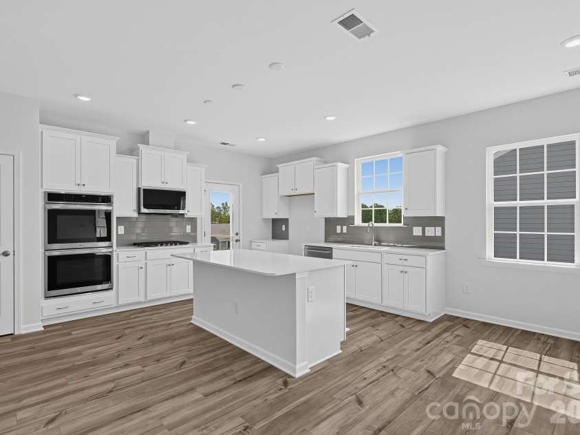 398 Waxhaw Village Road, Lancaster, SC 29720.  MLS# CAR4428876, YatesRealty ID 53303. 